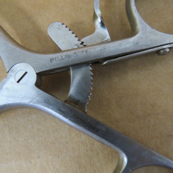 Pilling Surgical 3 X 4 Weitlaner Retractor 16-5352 Germany Stainless Steel - Picture 3 of 6